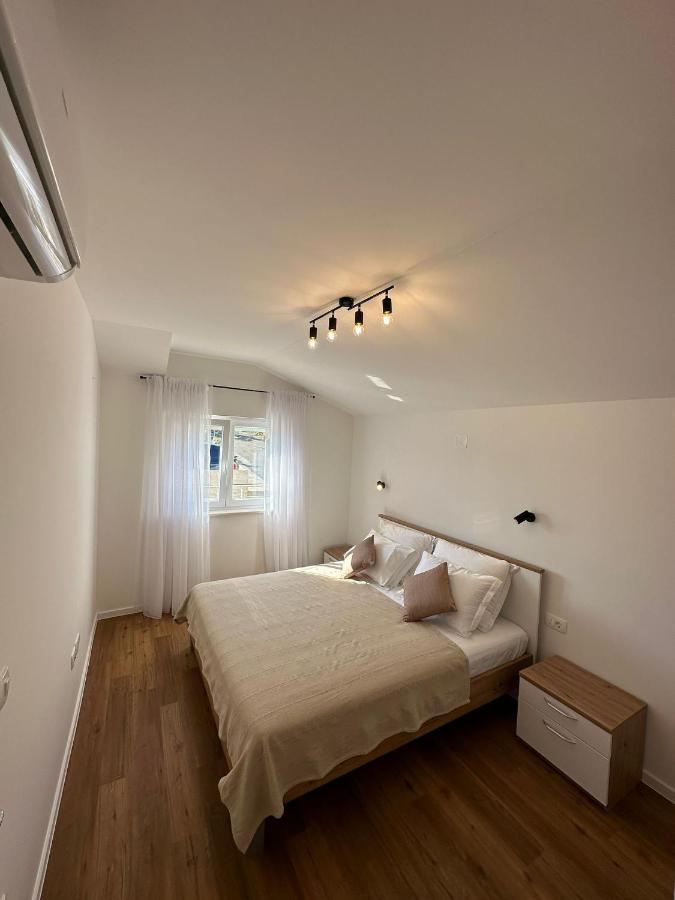 Dream View Villa ยาดราโนโว ภายนอก รูปภาพ